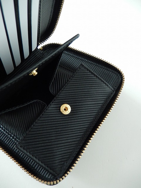 Wallet COMME des GARCONS【ウォレットコムデギャルソン】正規取り扱い